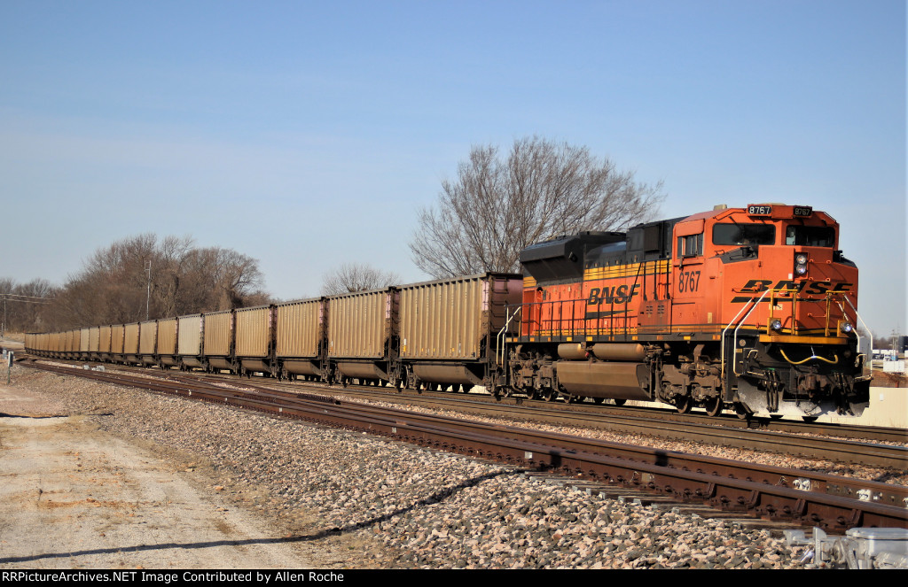 BNSF 8767